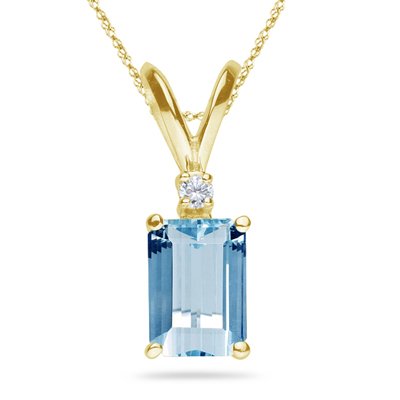0.02 Cts Diamond & 0.80 Cts of 7x5 mm AAA Emerald Aquamarine Pendant in 14K Yellow Gold